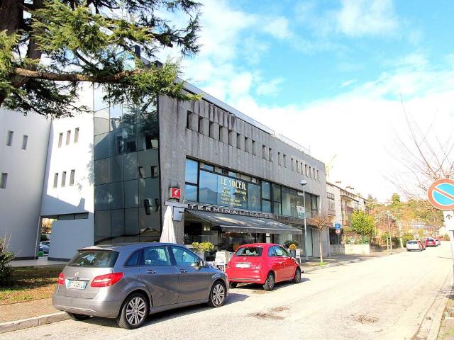 Locale Commerciale in affitto a Tricesimo, Friuli-Venezia Giulia