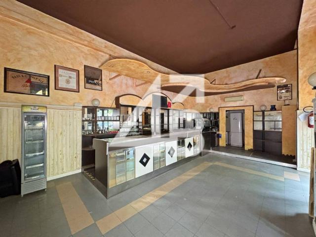 Locale Commerciale in affitto a Opicina / Opčine, Villa Opicina