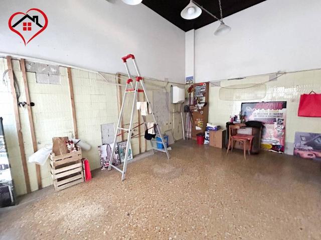 Locale Commerciale in affitto a Città Nuova-Barriera Nuova-San Vito-Città Vecchia, Villa Opicina