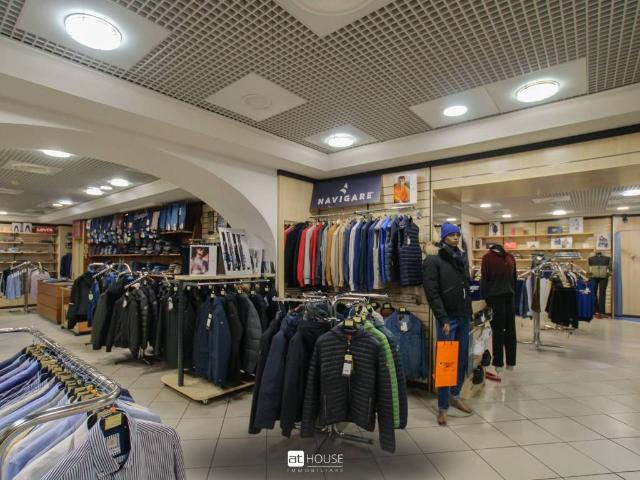 Locale Commerciale in affitto a Città Nuova-Barriera Nuova-San Vito-Città Vecchia, Villa Opicina