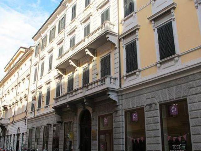 Locale Commerciale in affitto a Città Nuova-Barriera Nuova-San Vito-Città Vecchia, Villa Opicina