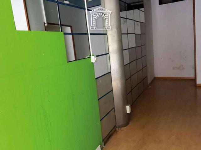 Locale Commerciale in affitto a Città Nuova-Barriera Nuova-San Vito-Città Vecchia, Villa Opicina