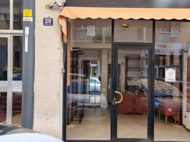 Locale Commerciale in affitto a Città Nuova-Barriera Nuova-San Vito-Città Vecchia, Villa Opicina