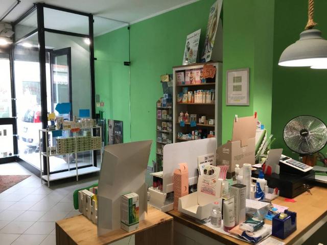 Locale Commerciale in affitto a Piemonte, Torino