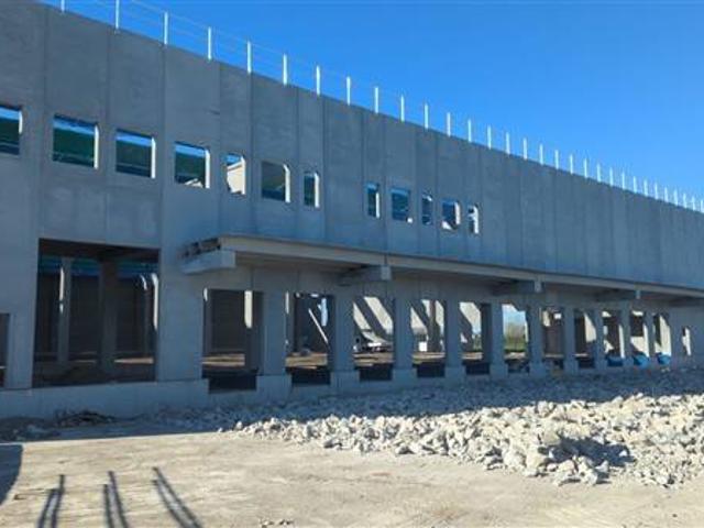 Locale Commerciale in affitto a Truccazzano, Lombardia