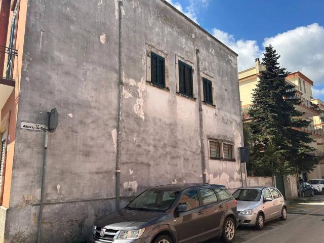 Locale Commerciale in affitto a Puglia, Bari