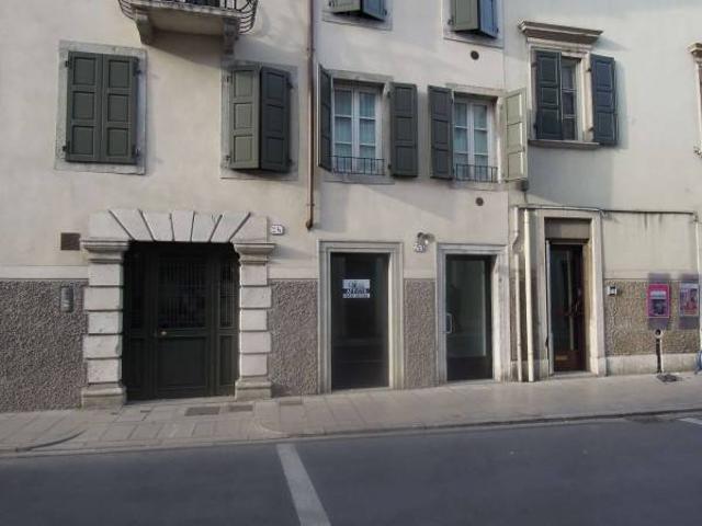 Locale Commerciale in affitto a Borgo Villalta, Reana Del Roiale