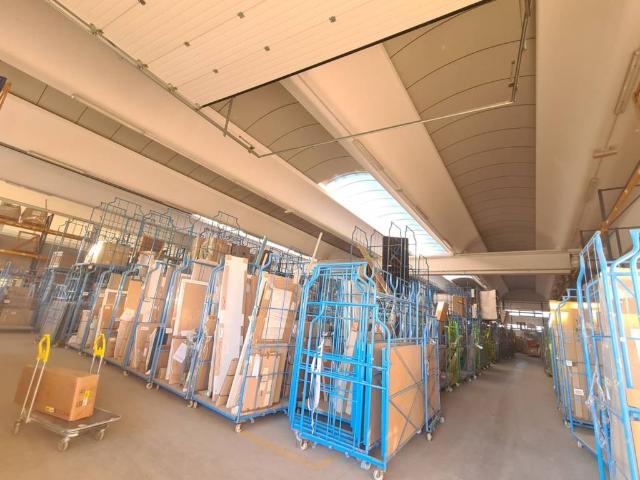 Locale Commerciale in affitto a Paderno, Reana Del Roiale