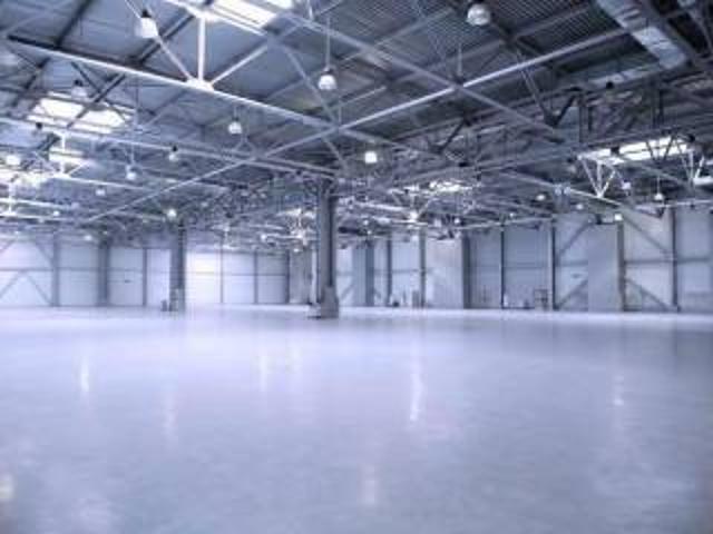 Locale Commerciale in affitto a Cussignacco / Cussignà, Reana Del Roiale