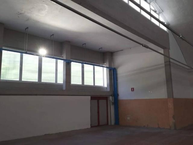 Locale Commerciale in affitto a La Tignamica, Vaiano