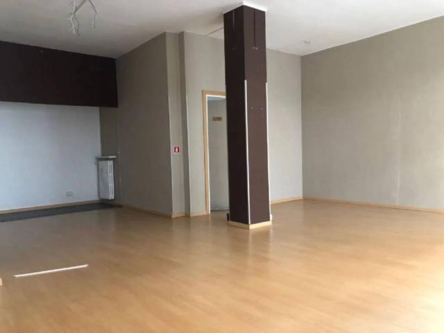 Locale Commerciale in affitto a Piemonte, Alessandria