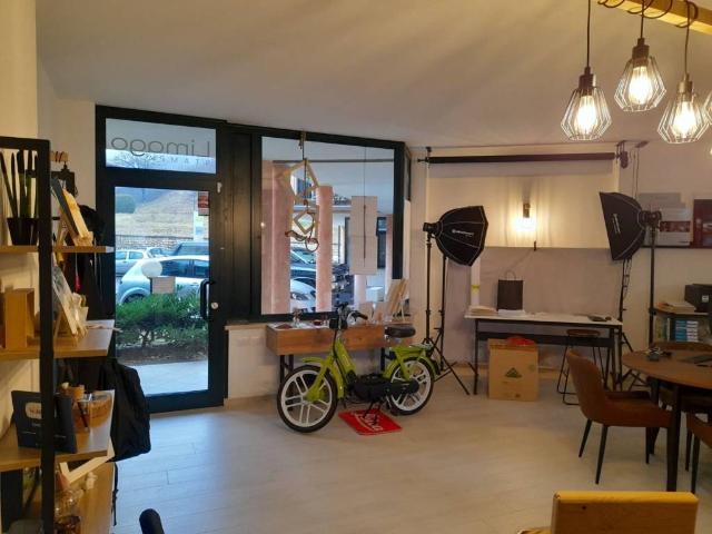 Locale Commerciale in affitto a Comunità montana della Valle Sabbia, Vallio Terme
