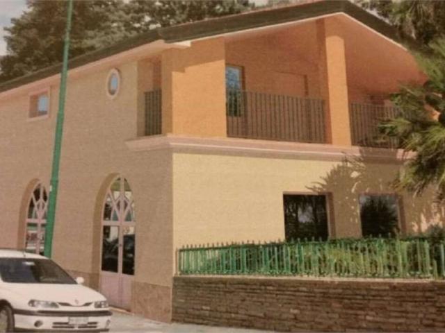 Locale Commerciale in affitto a Vallo Della Lucania, Campania