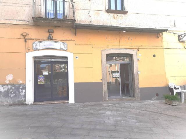 Locale Commerciale in affitto a Vallo Della Lucania, Campania