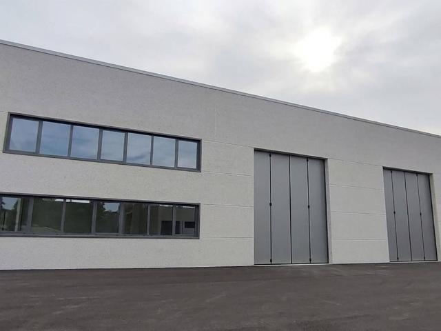 Locale Commerciale in affitto a Unione dei comuni Valli del Reno, Lavino e Samoggia, Reggio Emilia