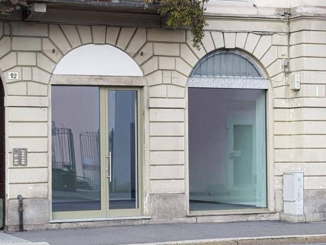 Locale Commerciale in affitto a Biumo Superiore, Varese