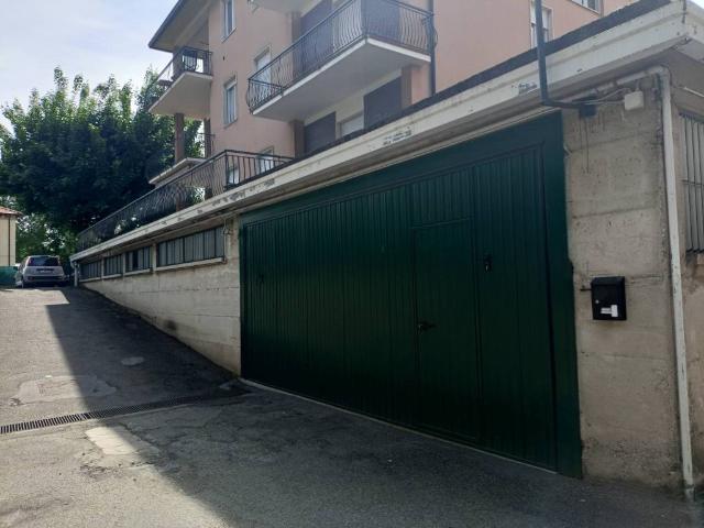 Locale Commerciale in affitto a Biumo Superiore, Varese