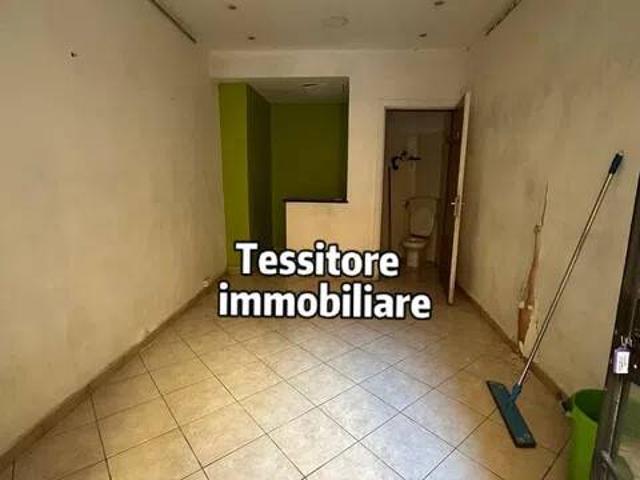 Locale Commerciale in affitto a Velletri, Roma Capitale