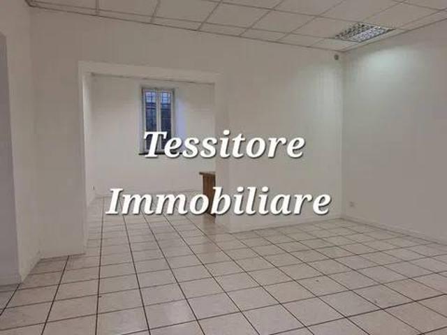 Locale Commerciale in affitto a Velletri, Roma Capitale