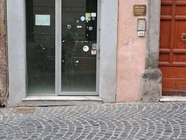 Locale Commerciale in affitto a Roma Capitale, Lazio