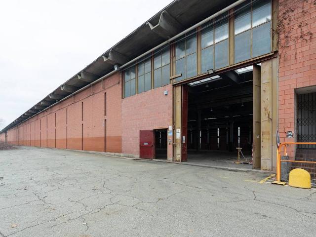 Locale Commerciale in affitto a Piemonte, Torino