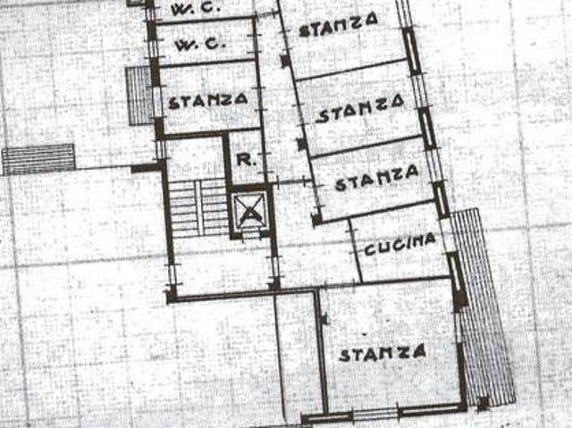 Locale Commerciale in affitto a Mestre-Carpenedo, Venezia