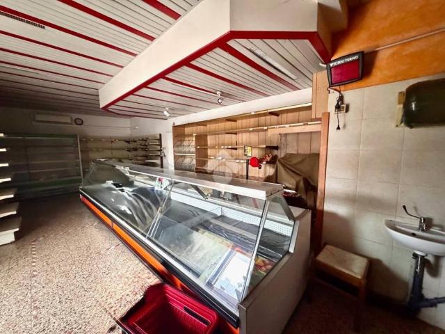 Locale Commerciale in affitto a Favaro Veneto, Venezia