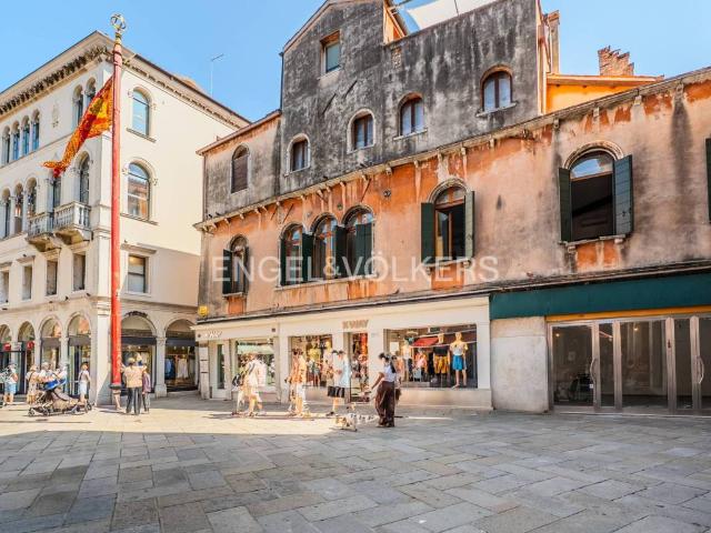 Locale Commerciale in affitto a Venezia-Murano-Burano, Venezia