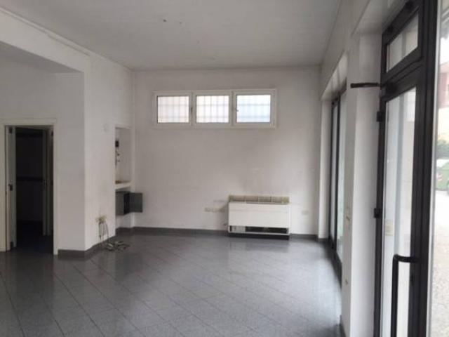 Locale Commerciale in affitto a Mestre-Carpenedo, Venezia