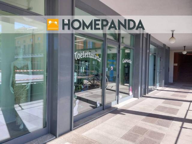 Locale Commerciale in affitto a Sesona, Vergiate