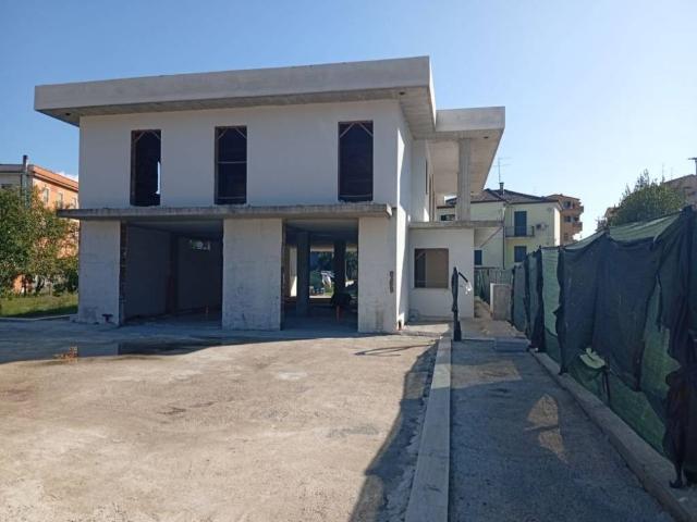 Locale Commerciale in affitto a Veroli, Lazio