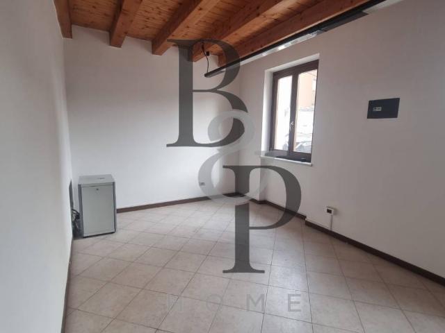 Locale Commerciale in affitto a Verona, San Michele Extra