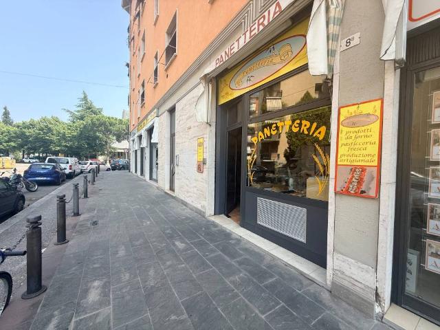 Locale Commerciale in affitto a Nord-Ovest, Brenzone