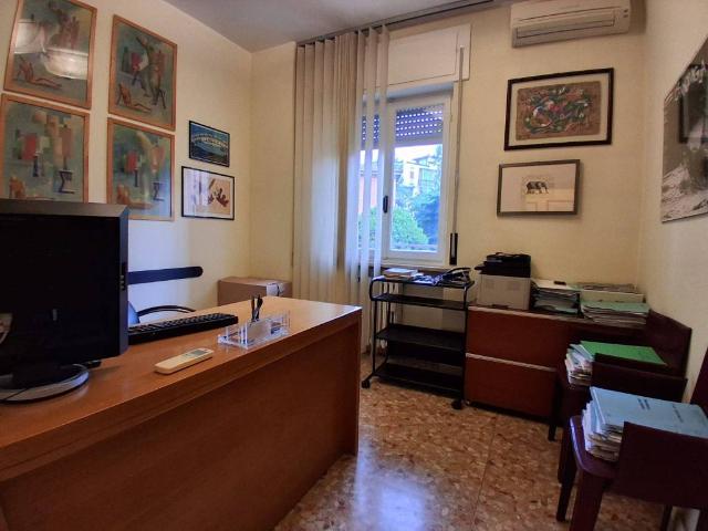 Locale Commerciale in affitto a Verona, Pindemonte