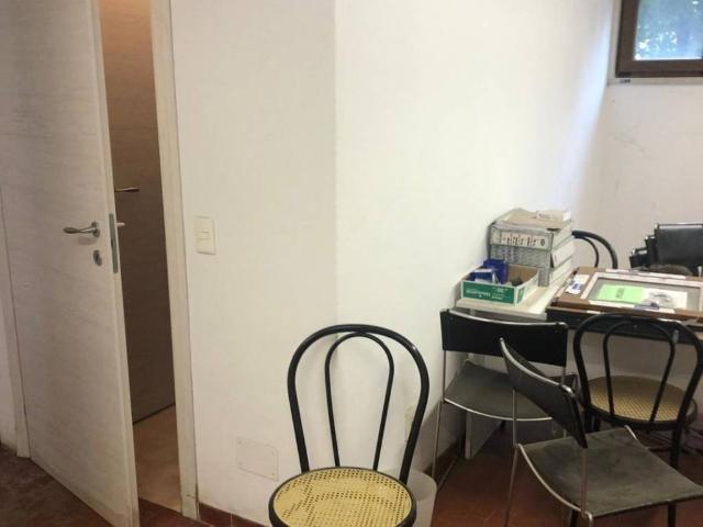 Locale Commerciale in affitto a Sud-Ovest, Brenzone
