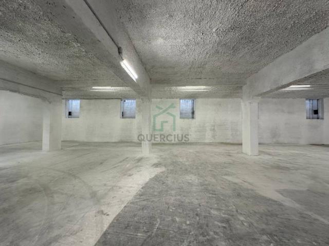 Locale Commerciale in affitto a Sud, Brenzone