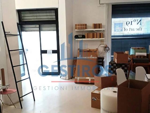 Locale Commerciale in affitto a Verona, Veronetta