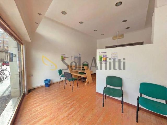 Locale Commerciale in affitto a Est, Brenzone