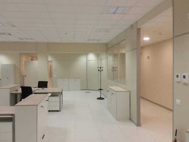 Locale Commerciale in affitto a Verona, Borgo Roma