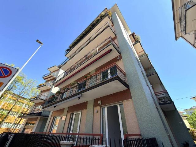 Locale Commerciale in affitto a Nord-Ovest, Brenzone