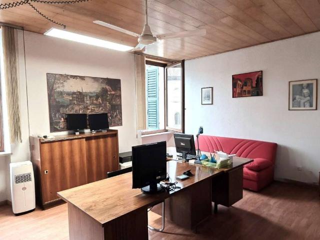 Locale Commerciale in affitto a Centro storico, Brenzone