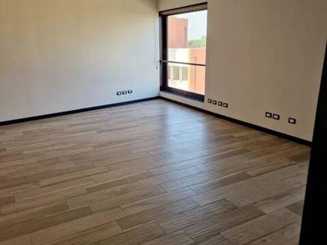 Locale Commerciale in affitto a Sud, Brenzone