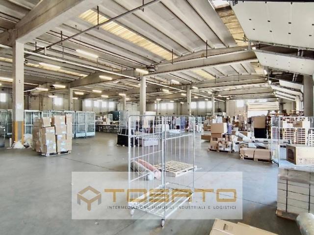 Locale Commerciale in affitto a Verona, Borgo Roma