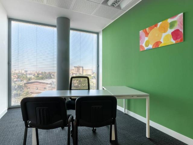 Locale Commerciale in affitto a Sud, Brenzone