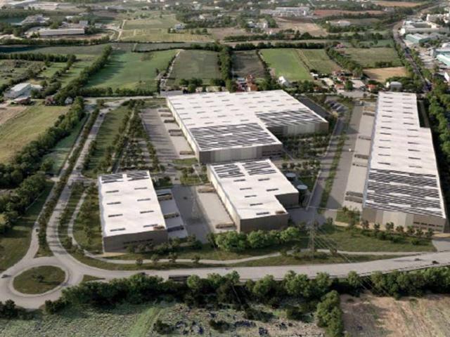 Locale Commerciale in affitto a Sud-Ovest, Brenzone