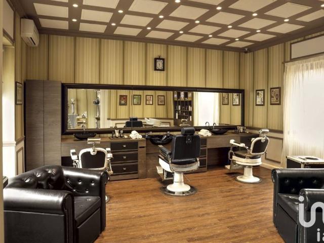 Locale Commerciale in affitto a Verona, Borgo Roma