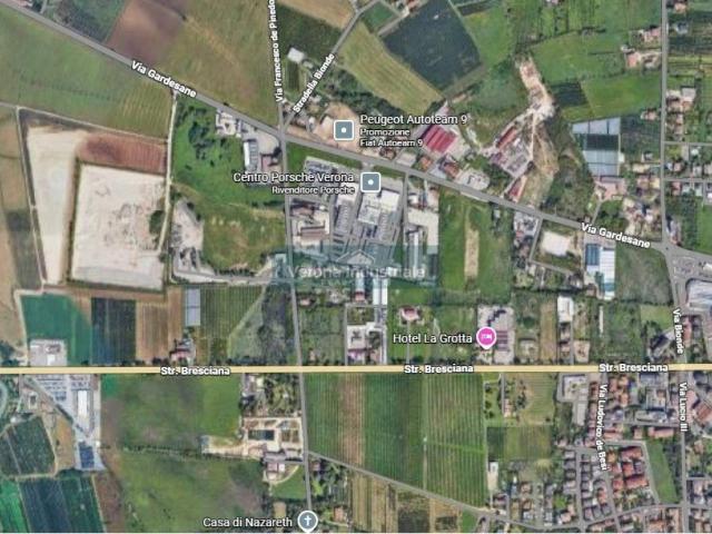 Locale Commerciale in affitto a Basson, Brenzone