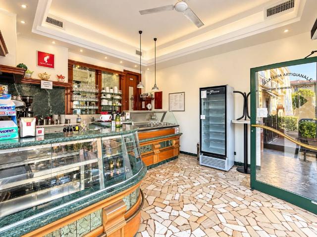 Locale Commerciale in affitto a Santa Croce, Verona