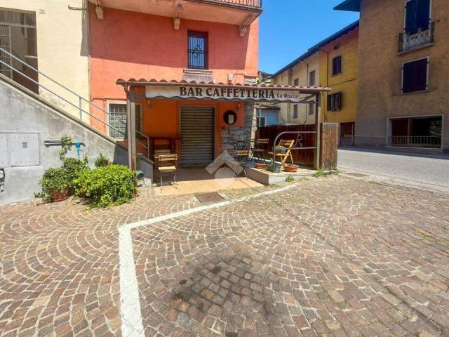 Locale Commerciale in affitto a Comunità montana della Valle Sabbia, Vestone