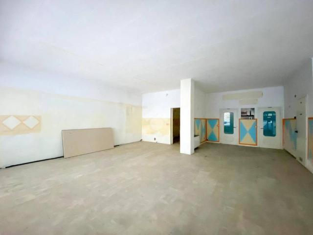 Locale Commerciale in affitto a Comunità montana della Valle Sabbia, Vestone